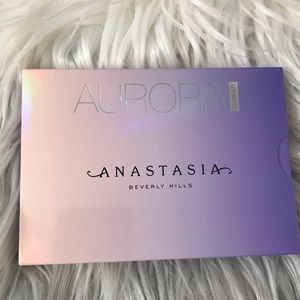 anastasia beverly hills aurora glow kit